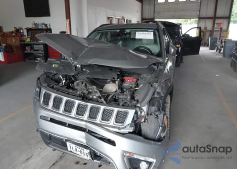 2020 Jeep Compass Limited 4X4 z USA, uszkodzony, nr VIN 3C4NJDCB5LT155965